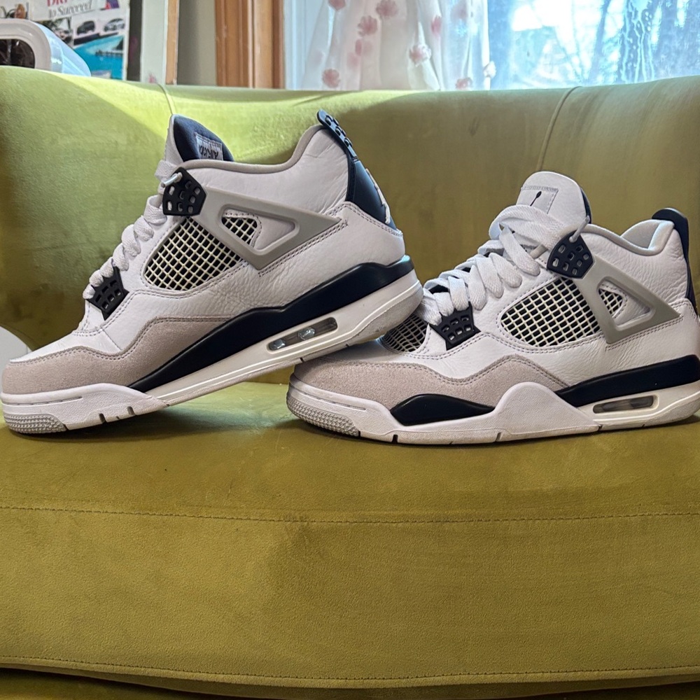 Jordan White and Black Men’s Sneakers - Picture 3 of 9